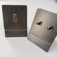 Interrupteur à bascule moderne en acier inoxydable, norme britannique 86, 250V 10A, 1, 2 ou 3 gangs, pour hôtel et maison, directement de l'usine