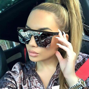 Femmes Haute Qualité Tendance <span class=keywords><strong>Versage</strong></span> Vintage Surdimensionné Quay Acétate Lunettes de Soleil Polarisées Personnalisé - Product Image 1