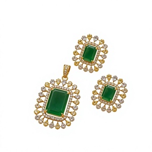 Conjunto de Collar y Aretes de Lujo en Latón con Circonitas, Chapado en Rodio, para Mujer, Regalo para Fiesta o Boda - Product Image 3