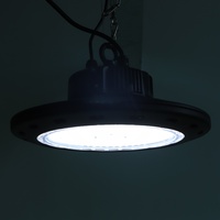 Philips 3030 UFO High Bay 150W 20000lm 140lm/W UL DLC 1-10V Dimmable IP65 Éclairage industriel pour usine