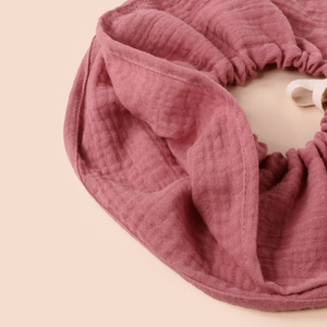 Bavoir bébé en <span class=keywords><strong>coton</strong></span> réglable à 360° avec attache, serviette anti-bave ronde en <span class=keywords><strong>gaze</strong></span> épaisse 4 couches - Product Image 4