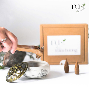 Incienso de Agarwood en Cono, Hecho a Mano con Polvo de Agarwood Natural, Ingredientes Herbales, para Meditación, Relajación y Fragancia para el Hogar - Product Image 4