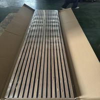 Panneau absorbant en bois gris de chêne Panneaux muraux légers Akupanel haute densité Panneaux muraux à lamelles acoustiques