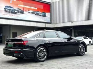 <span class=keywords><strong>Audi</strong></span> A6L 55TFSI E Quattro 2.0T 2023 Usado, Sedán <span class=keywords><strong>Híbrido</strong></span> <span class=keywords><strong>Enchufable</strong></span> (PHEV), Tracción en las Cuatro Ruedas (AWD), Lujoso y Ejecutivo, Bien Mantenido, Disponible en Stock - Product Image 6