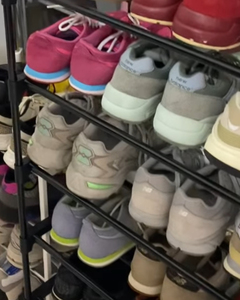 <span class=keywords><strong>Scarpe</strong></span> da <span class=keywords><strong>Donna</strong></span> <span class=keywords><strong>di</strong></span> Marca Usate all'Ingrosso, Sneakers <span class=keywords><strong>di</strong></span> Seconda Mano alla Moda per Signore, Qualità <span class=keywords><strong>di</strong></span> Grado A - Product Image 4