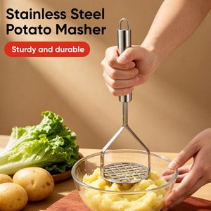 Écrase-pommes en acier inoxydable robuste avec poignée ergonomique intégrée, presse-légumes et fruits manuel - Product Image 1