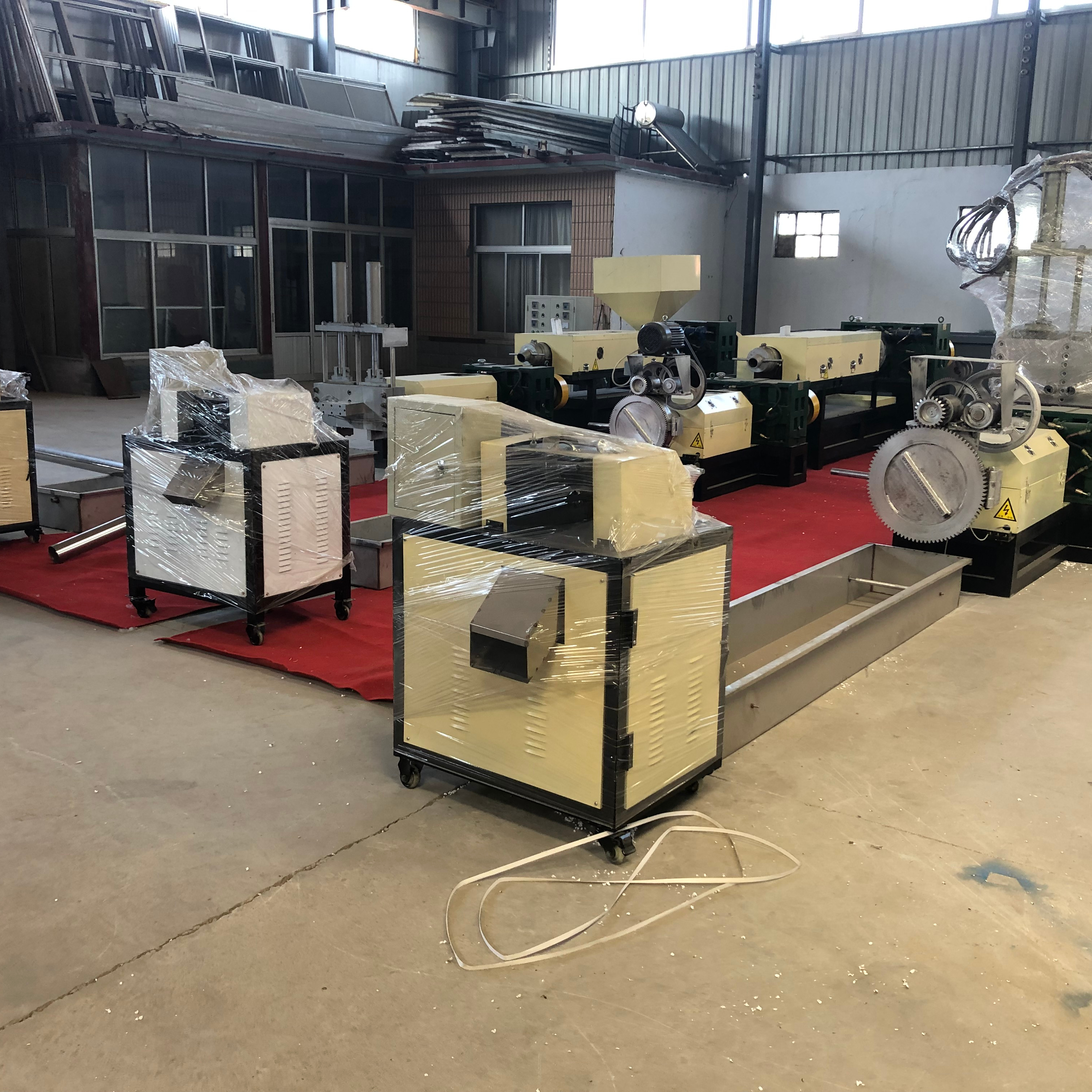 Высокопроизводительная машина для гранулирования пластмассы, Германия