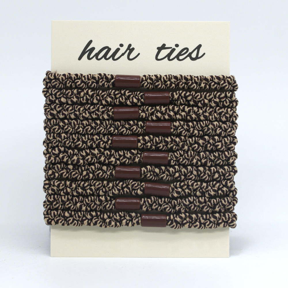 สีน้ำตาล