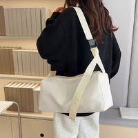 Nouveau Sac Fourre-tout Rétro Chic 2026 pour Tous les Jours – Sac à Bandoulière Tendance en Nylon avec Fermeture Éclair et Doublure en Polyester