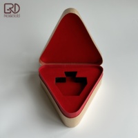 ROGOOD Boîte de parfum triangulaire en papier spécial champagne or Emballage triangulaire unique élégant pour cadeau parfum parfum P2129