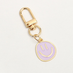Lovely Key Bag Charms <span class=keywords><strong>7</strong></span> colores amarillo rosa azul negro Metal esmalte feliz cara sonriente llavero para mujer llavero - Product Image 3