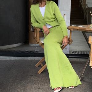 Ensemble deux pièces en tricot imprimé pour femme, col rond, jupe, automne-hiver - Product Image 1