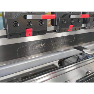 Máquina de Doblado Hidráulica Wc67y 125t/3200 y Prensa Plegadora CNC con Múltiples Ejes (4) - Product Image 6