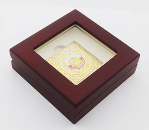 Tùy Chỉnh Sang Trọng Mạ Vàng Giải Thưởng Thủ Công Kim Loại Huy Hiệu Cứng Men Kẽm Hợp Kim Huy Hiệu Pins - Product Image 4