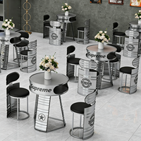 Ensemble de mobilier commercial industriel personnalisé en fer pour restaurants, salons de thé, cafés, salles de sport, salles de billard, tables et chaises en forme de fût d'huile