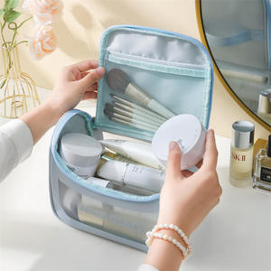 Bolsa de Aseo Transparente de PVC Rosa con Cierre y Gancho para Colgar, Personalizable con Logotipo - Product Image 5