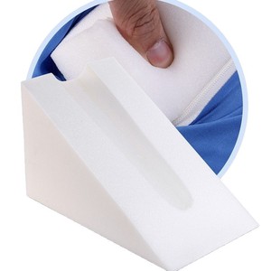 Coussin de positionnement triangulaire Honghaokang pour membres supérieurs 55x25x15cm pour la thérapie de réadaptation - Product Image 3