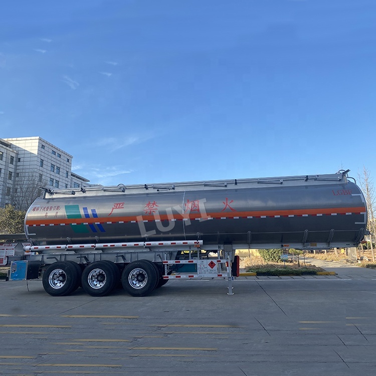 China Semi Trailer for Transport Chemical