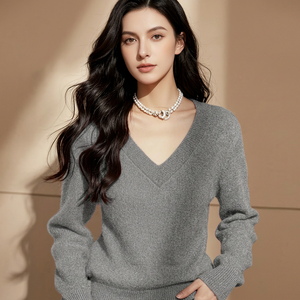 เสื้อไหมพรมคอวี แคชเมียร์ผสมขนสัตว์ ลายแจ็คการ์ด ทรงปกติ แขนยาว สีพื้น สำหรับผู้หญิง สวมใส่สบาย เหมาะกับฤดูใบไม้ร่วง ผลิตในบังกลาเทศ - Product Image 6