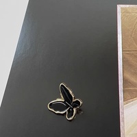 Kancing Logam Berlapis Minyak Dua Sisi 2 Lubang Hitam Putih Bentuk Kupu-kupu Ramah Lingkungan untuk Jas, Sweater, Bentuk Persegi Panjang dan Bintang