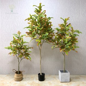 <span class=keywords><strong>Codiaeum</strong></span> <span class=keywords><strong>variegatum</strong></span> เทียมสีเขียว2025ใหม่มีก้านเสาพลาสติกสำหรับตกแต่งในบ้านโรงแรมสวนในร่มและกลางแจ้ง - Product Image 6