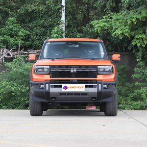Vehículo Eléctrico Torquey PHEV Jetour Zongheng G700 Versión Wilderness con 3 Diferenciales Bloqueables y Tecnología de Vadeo en Stock - Product Image 2
