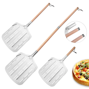 Pala para <span class=keywords><strong>Pizza</strong></span> de Aluminio con Mango Largo de 12 Pulgadas y Mango de Madera, Diseño Cuadrado Hueco, Apta para Horno, para Hornear y Uso Doméstico - Product Image 4