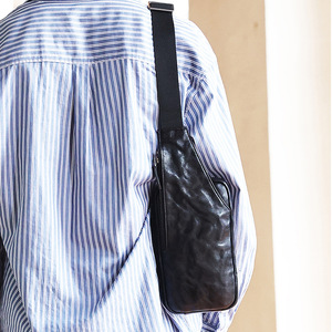 Bolso de Pecho para Hombre, de Cuero Genuino, Bandolera de un Solo Hombro, Moderno para Uso Diario, Primavera 2024 - Product Image 4