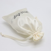Sac en Satin doux avec impression de Logo personnalisé, sous-vêtements, cadeau et cosmétiques, pochette de luxe en Satin de soie mat, pochette à cordon, 50 unités