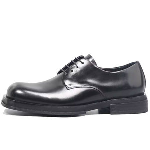Chaussures en cuir très demandées, style anglais, brogues d'affaires en cuir de vache, chaussures Oxford formelles faites à la main pour hommes, best-seller - Product Image 1