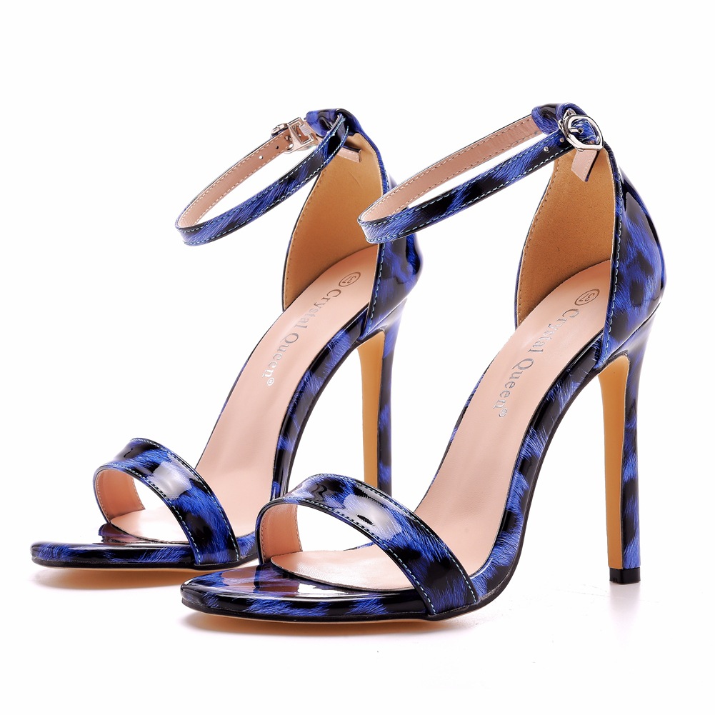 Blue leopard print