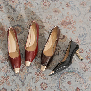 Zapatos Unisex de Tacón Bajo con Punta Puntiaguda, de Cuero Genuino, Diseño Calado, Estilo Moderno 2026, Cómodos y Resistentes al Agua - Product Image 3