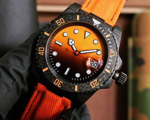 Montre mécanique haut de gamme 40 mm, design en fibre de carbone, fonction calendrier - Product Image 1