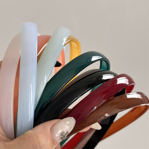 ที่คาดผมพลาสติกสีเจลลี่สำหรับเด็กผู้หญิง ใช้สำหรับล้างหน้า แบบเรียบ ไม่ลื่น ใช้ได้กับทุกชุด ราคาถูก มีซี่ - Product Image 3