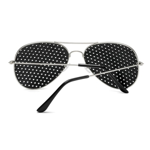 Gafas de Sol Polarizadas con Orificios Pinhole Boyarn, Antimiopía, Montura Completa, Gafas de Moda <span class=keywords><strong>para</strong></span> Ejercicios Oculares y Mejora de <span class=keywords><strong>la</strong></span> Visión - Product Image 5