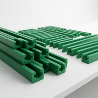 Bandes de glissement en plastique UHMWPE vertes personnalisées de qualité supérieure pour ligne d'embouteillage, système de convoyeur profilé en C, guides de chaîne à rouleaux en PE UHMW