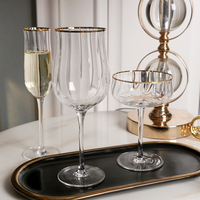 Nouvel arrivage de gobelets faits à la main de style méditerranéen en cristal clair soufflé à la bouche couleur personnalisée motif méduse perles de collection en verre