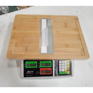 Tabla de cortar de bambú rectangular de 39.8x30x1.8 cm para cocina - Product Image 2