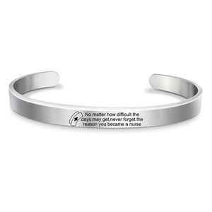 Brazalete Personalizado con Grabado para Enfermera: Creía que Podía - Product Image 4
