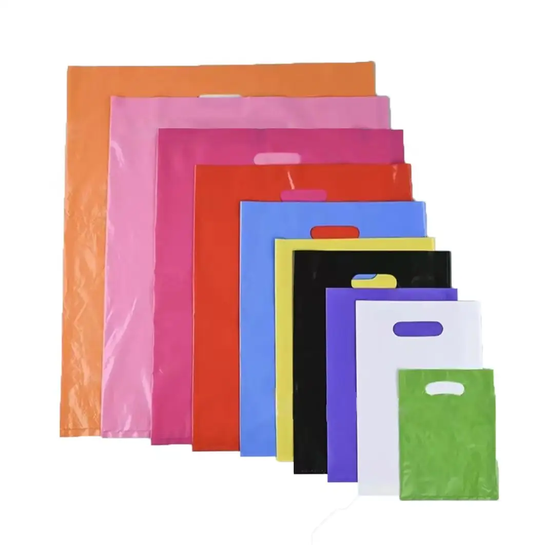 ผู้ผลิตขายส่ง HDPE ปากแบนร้านขายเสื้อผ้ากระเป๋าโฆษณาถุงของขวัญพลาสติกสี่นิ้วกระเป๋า