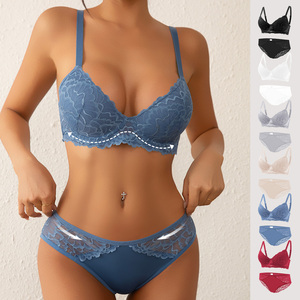 Комплект нижнего белья с кружевом - Product Image 3