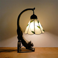 Lámpara de Mesa con Base de Hierro en Forma de Gato Estilo Americano Vintage para Dormitorio, Bar, Cafetería, Decoración del Hogar, Pantalla de Vidrio Tintado Color Uva, Lámpara de Escritorio