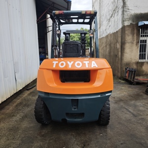 รถยกโตโยต้า FD50 ปี 2024 เครื่องยนต์ดีเซล 5 ตัน พร้อมเสากระโดง 3 ท่อน น้ำหนัก 7500 กก. ใช้งาน 0-2000 ชั่วโมง - Product Image 5