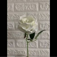 Meilleures ventes : Roses artificielles faites à la main en velours rouge, branche de rose à tête unique pour la fête des Mères, la décoration de fêtes et les événements