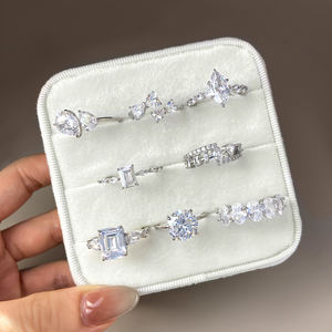 แหวนแฟชั่นหรูหรา ประดับเพชรคิวบิกเซอร์โคเนีย ชุบทอง 18K ดีไซน์รูปหัวใจ สำหรับงานปาร์ตี้ - Product Image 2