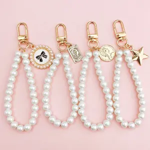 Fashionable Pearl Beaded Bowknot Key Chain Luxury Key Chain Rings Round Car Keychains
