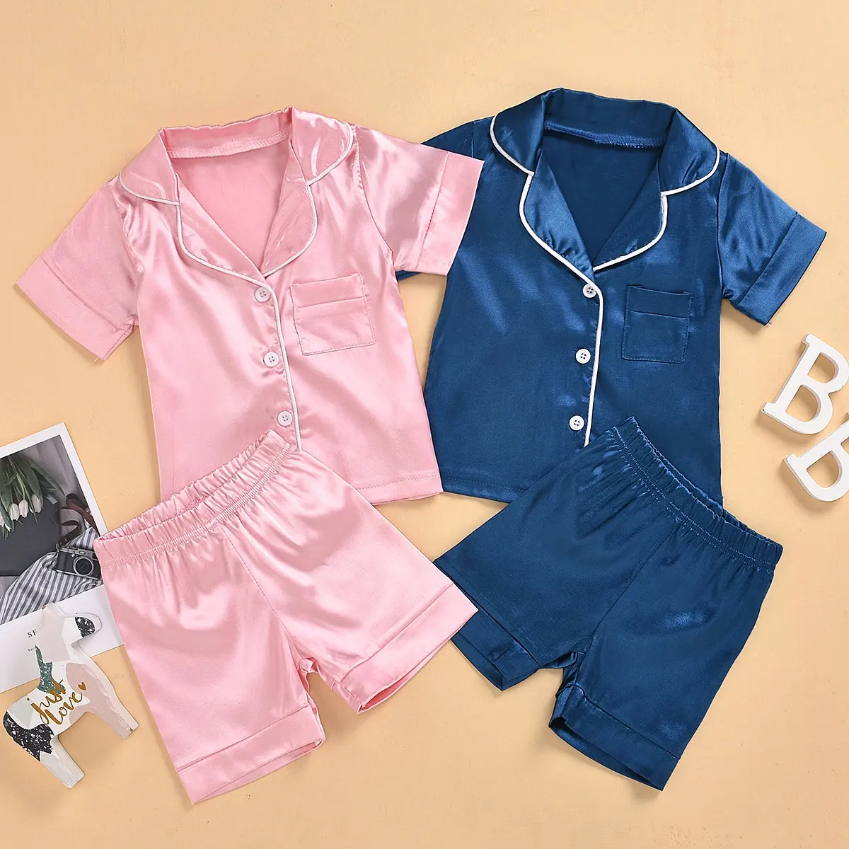2020 Zomer Kinderen Pyjama Sets Baby Jongens Meisjes Zijden Pyjama Nachtkleding Outfit Solid V-hals Shirt + Broek 2 Stuks nachtkleding