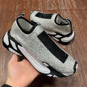 Original Custom Fashionable Sports Shoes Doodle Men's Comfortable <b>Cushioning</b> Anti-slip Walking Luxurious Designer Brand JiuZhou - Product Image 1