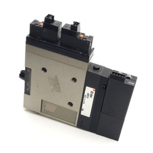  NZM131HT-K5LO-E-15CL วาคั่มอีเจ็คเตอร์พร้อมสวิตช์และวาล์ว, 24V DC, 30 ถึง 80 Psi - Product Image 4