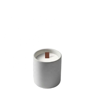 Pot à bougie en céramique mat coloré et réutilisable, design créatif, pour bougies d'aromathérapie - Product Image 1